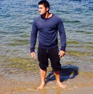 Meet your Posher, Beingdavinder